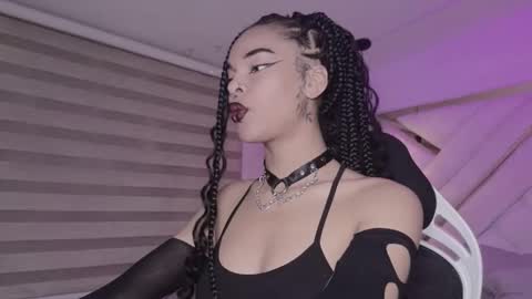 Mia online show from 02.20.26