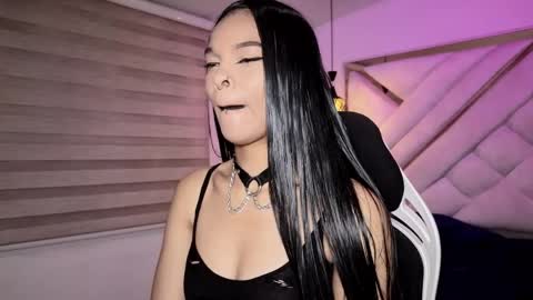 Mia online show from 05.02.26
