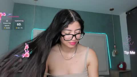 Snapshot of mia_gomez52 chatting on 06.03.26 mia online show from 06.03.26