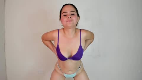 Mia online show from 01.28.25