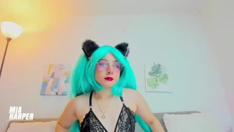 Mia online show from 06.17.26
