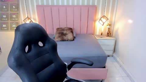 Naomi online show from 05.12.26