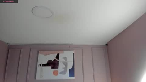 Mia online show from 10.11.25