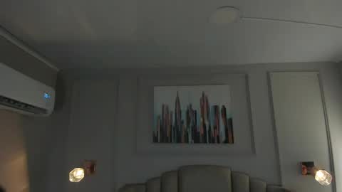 Mia online show from 04.30.26