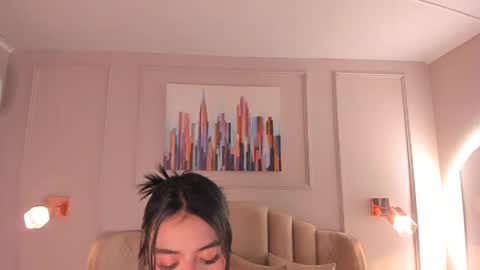 Mia online show from 05.10.26