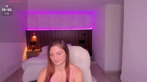 Mia Lane online show from 10.22.25