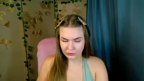 Snapshot of mia_lemm chatting on 07.25.26 mia_lemm online show from 07.25.26
