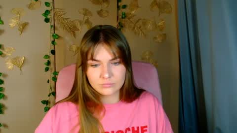 Snapshot of mia_lemm chatting on 08.07.26 mia_lemm online show from 08.07.26
