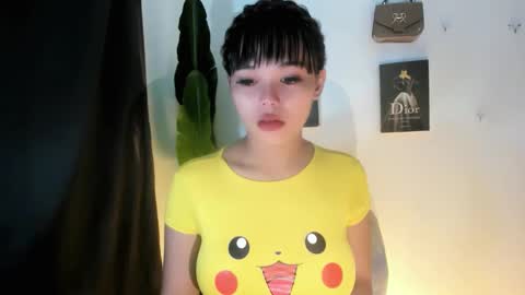 M I A online show from 04.24.26