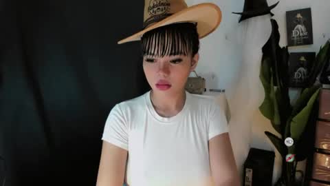 M I A online show from 06.13.26
