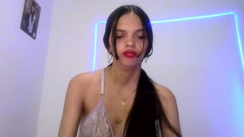 mia lucy 21 online show from 09.30.25