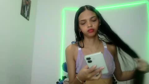 mia lucy 21 online show from 10.20.25