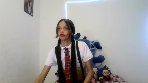 mia lucy 21 online show from 10.23.25