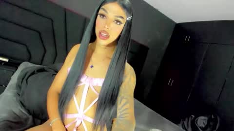 Snapshot of mia_malkova0 chatting on 11.24.25 Mia3 online show from 11.24.25