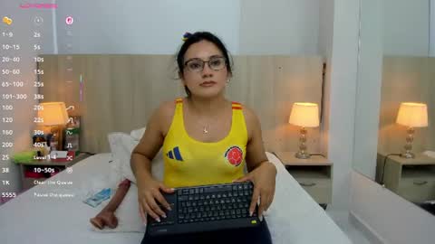 Snapshot of mia_mercier chatting on 06.23.26 Mia Mercier online show from 06.23.26
