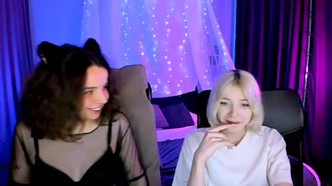 mia_mooon_ online show from 05.19.26
