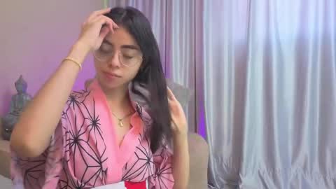 Mia online show from 06.07.26