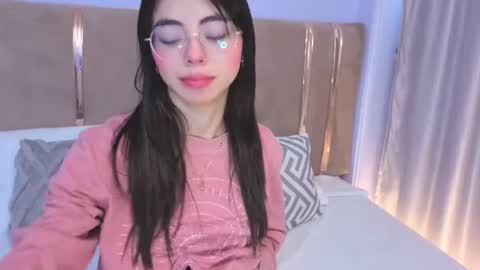 Mia online show from 06.20.26