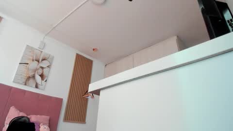 Mia Nevaeh - follow me online show from 12.16.25