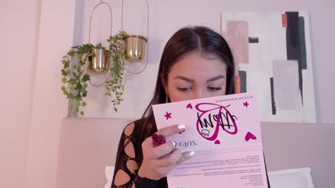 Snapshot of mia_oconner chatting on 01.07.25 mia_oconner online show from 01.07.25