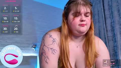 Snapshot of mia_of_your_dreams chatting on 06.19.26 Sweet Mia online show from 06.19.26