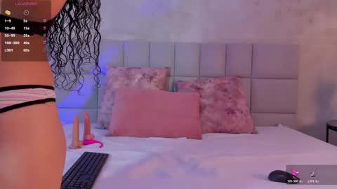 Mia Phalmer online show from 05.15.26