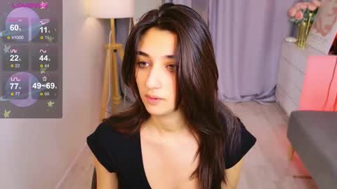 Mia online show from 03.17.26