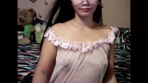 Snapshot of mia_rein chatting on 12.31.24 mia_rein online show from 12.31.24