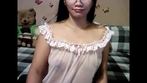 Snapshot of mia_rein chatting on 01.08.25 mia_rein online show from 01.08.25