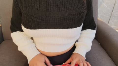 Mia Roux online show from 12.29.24