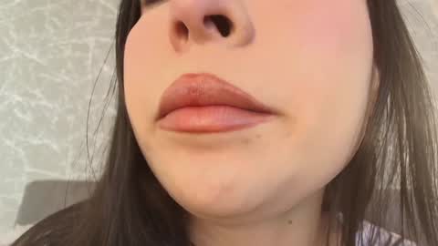 Mia Roux online show from 01.07.25