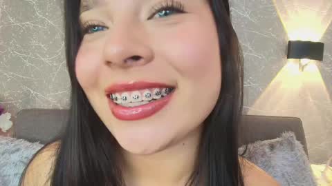 Mia Roux online show from 02.21.25