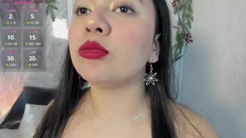 Mia Roux online show from 11.10.25