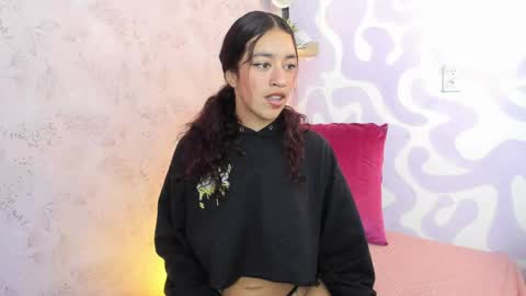 Mia . online show from 04.25.26