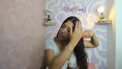 Mia . online show from 04.29.26