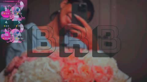 Mia online show from 01.08.25