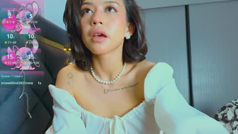 Mia online show from 02.06.25