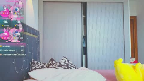 Mia online show from 03.08.25