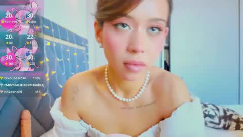 Mia online show from 03.10.25