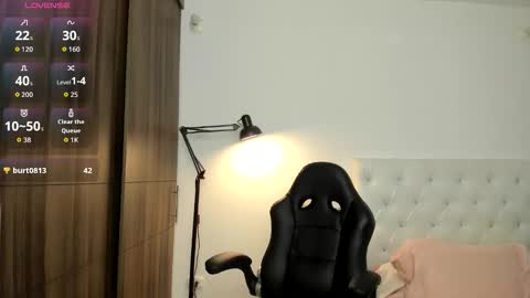 Mia online show from 02.02.26