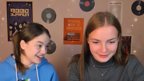 mia_starrr_ online show from 11.06.25