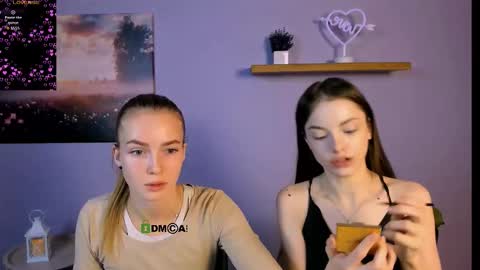 Snapshot of mia_starrr_ chatting on 11.12.25 mia_starrr_ online show from 11.12.25