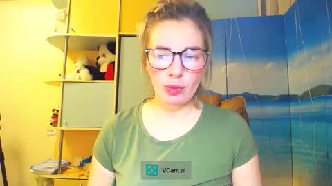 Snapshot of mia_sunnyy chatting on 11.27.25 Mia. online show from 11.27.25