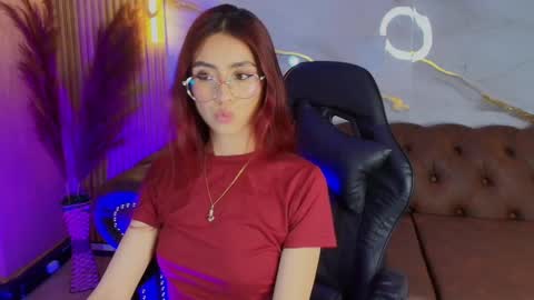 Mia online show from 10.07.25