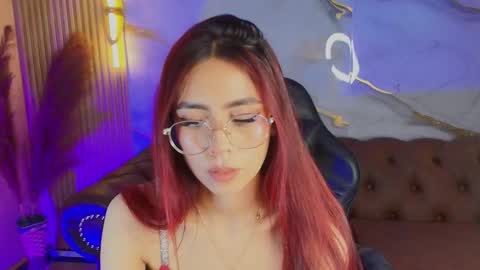 Mia online show from 10.27.25