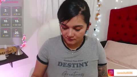 Mia  online show from 09.17.25