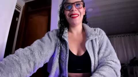 MIA  online show from 08.01.26