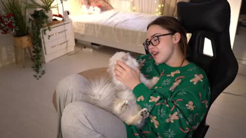 Snapshot of mia_vixen_ chatting on 01.08.25 VixenMia online show from 01.08.25