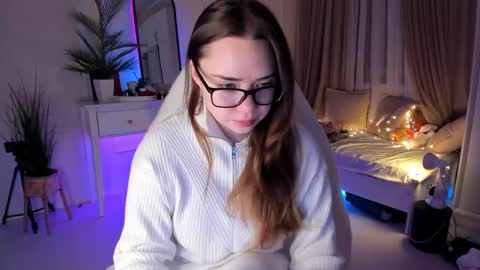 Snapshot of mia_vixen_ chatting on 02.27.25 VixenMia online show from 02.27.25