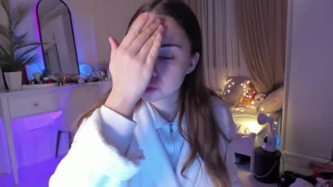 Snapshot of mia_vixen_ chatting on 02.28.25 VixenMia online show from 02.28.25